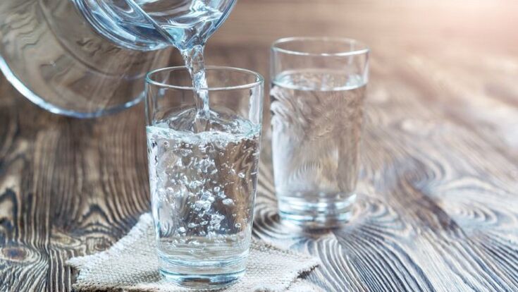 一杯水用于节食